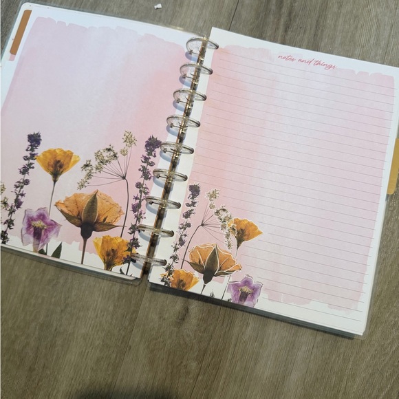 Happy Planner Pink and Gold Floral Planner - Picture 4 of 16